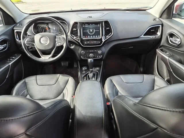 Used 2021 Velvet Jeep Limited image 21