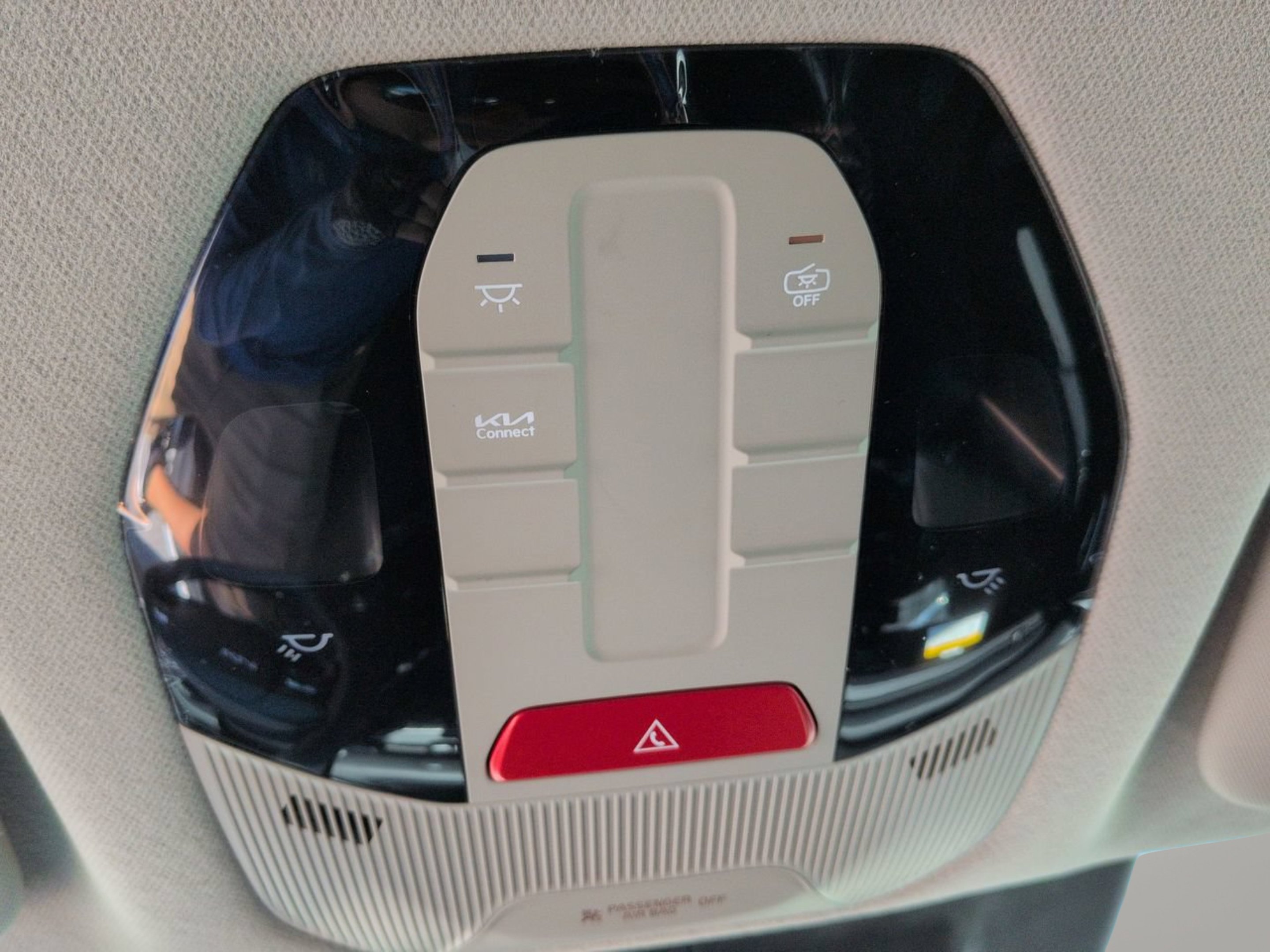 New 2026 Snow White Pearl Kia LX image 22