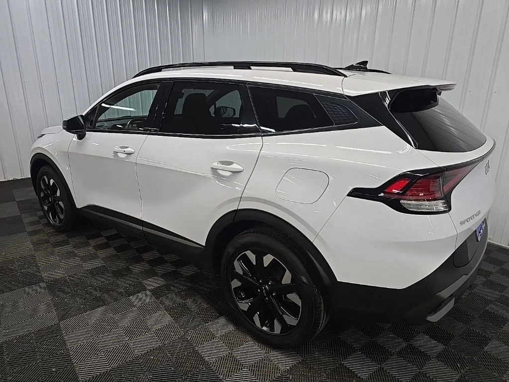 Used 2023 White Kia X-Line image 8