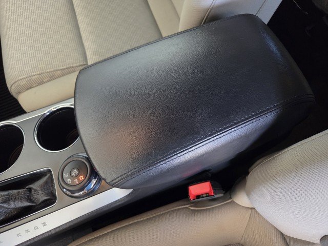 Used 2013 White Ford XLT image 32
