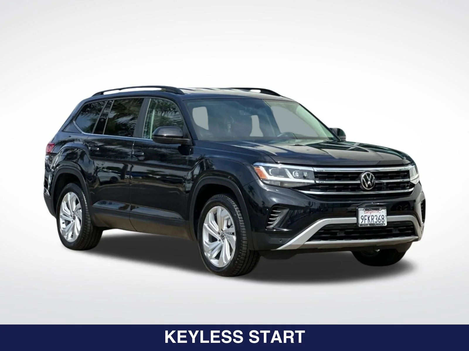 Used 2023 Black Volkswagen 3.6L V6 SE w/Technology image 2