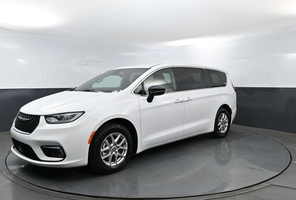2025 Chrysler Pacifica