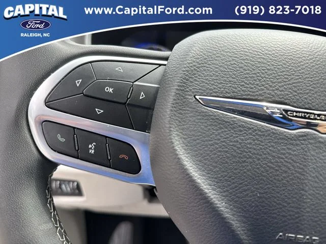Used 2024 White Chrysler Touring L image 22