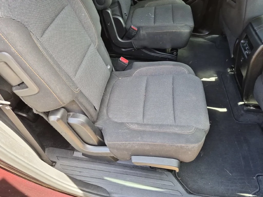 Used 2021 Red Chevrolet LT image 22