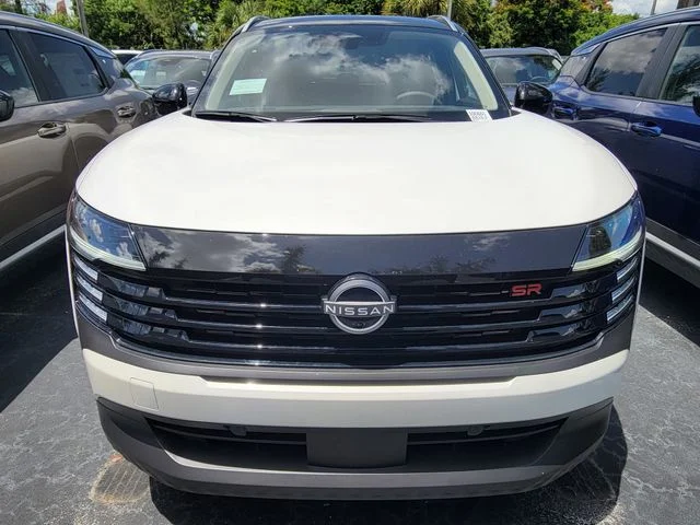 New 2026 Aspen White TriCoat / Super Black Two-tone Nissan SR image 2