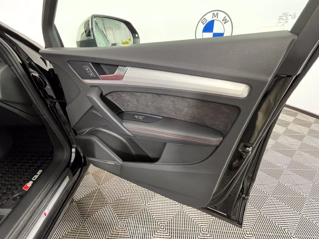 Used 2018 Mythos Black Metallic Audi 3.0T Prestige image 21