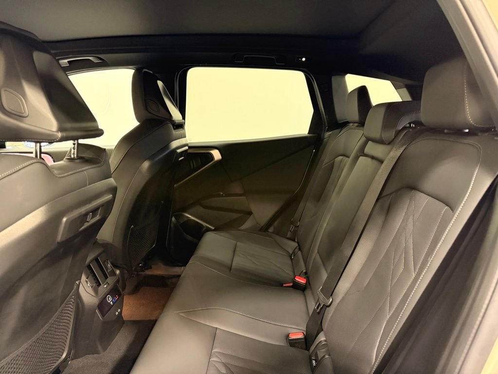 2025 BMW X3 30 - Photo 11
