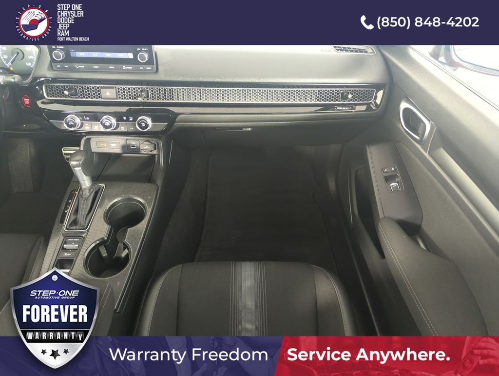 Used 2024  Honda Sport image 15