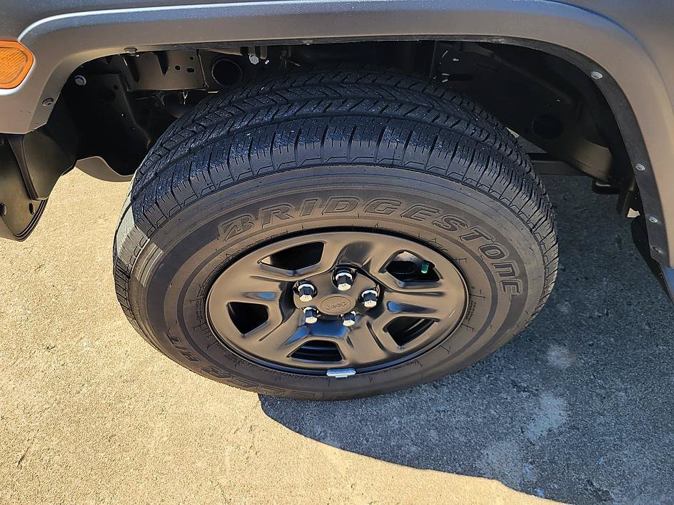 Used 2024 Bright White Clearcoat Jeep Sport image 9