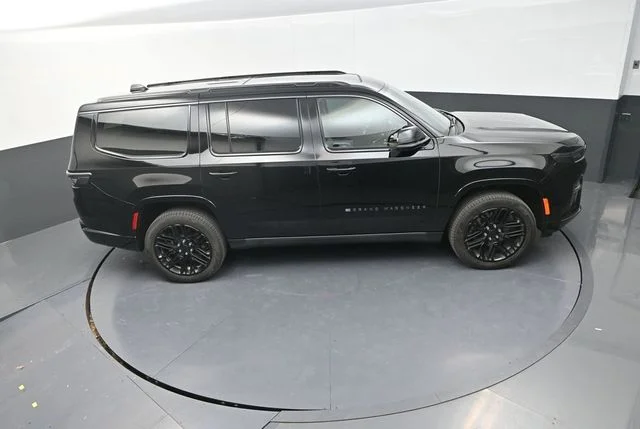 New 2026 High Gloss Black Exterior Paint Jeep Limited Reserve image 18