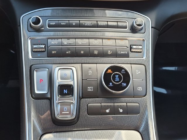 Used 2023 White Hyundai SEL image 18