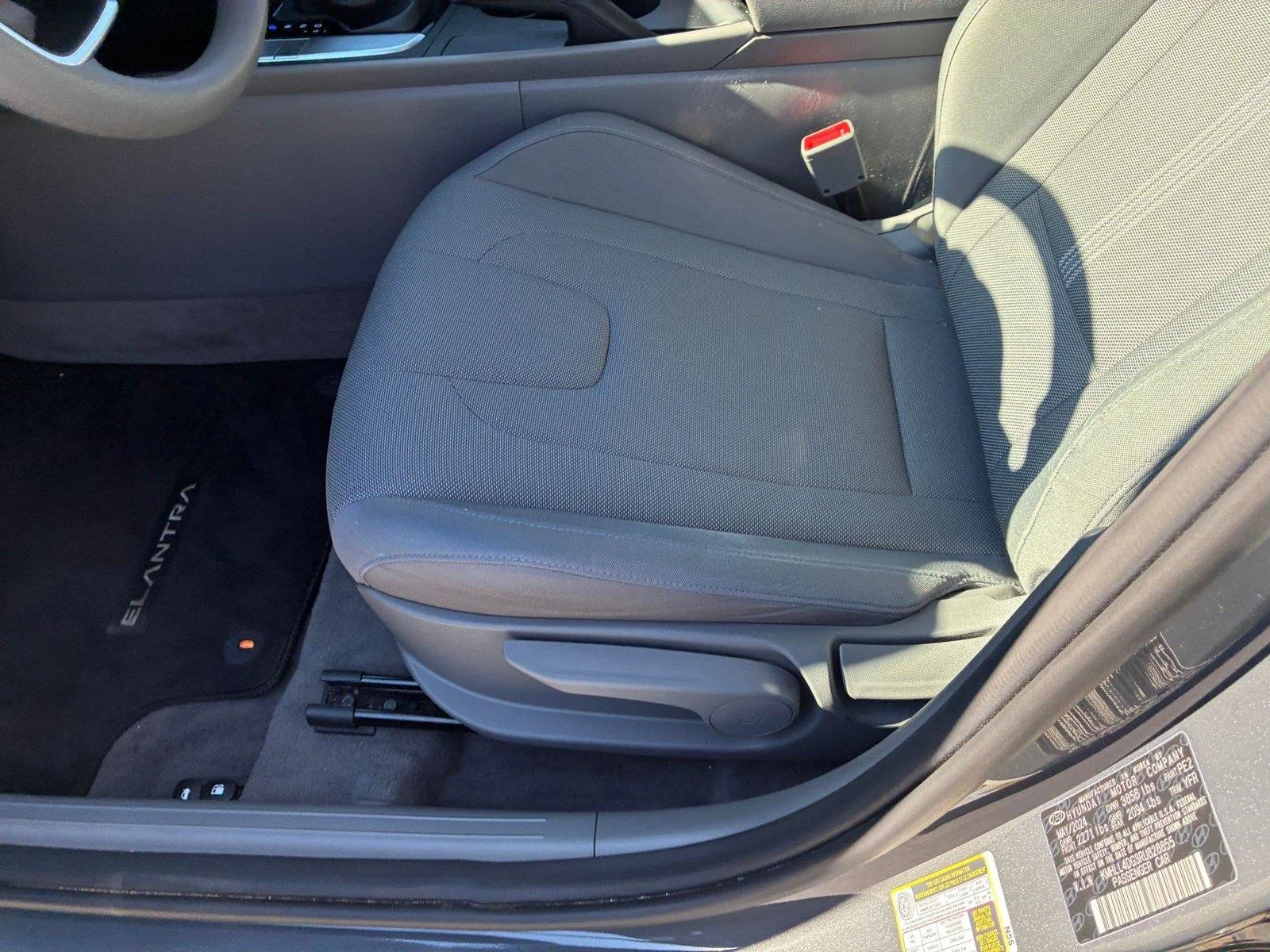 Used 2024 Ecotronic Gray Hyundai SE image 13