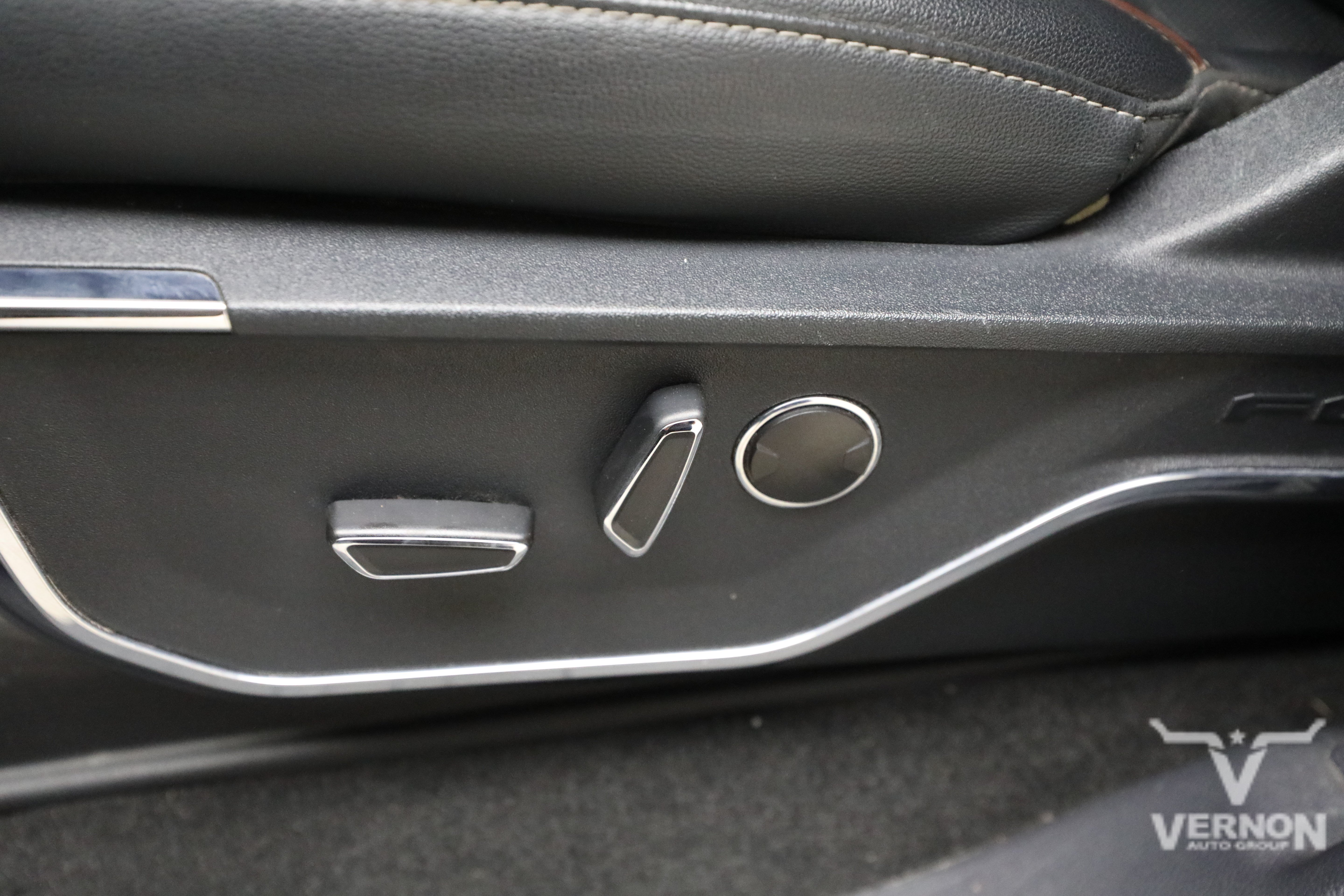 Used 2022 Agate Black Metallic Ford Y image 14