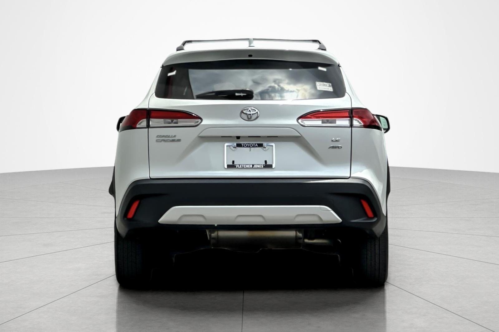 Certified Used 2023 Wind Chill Pearl Toyota LE image 4