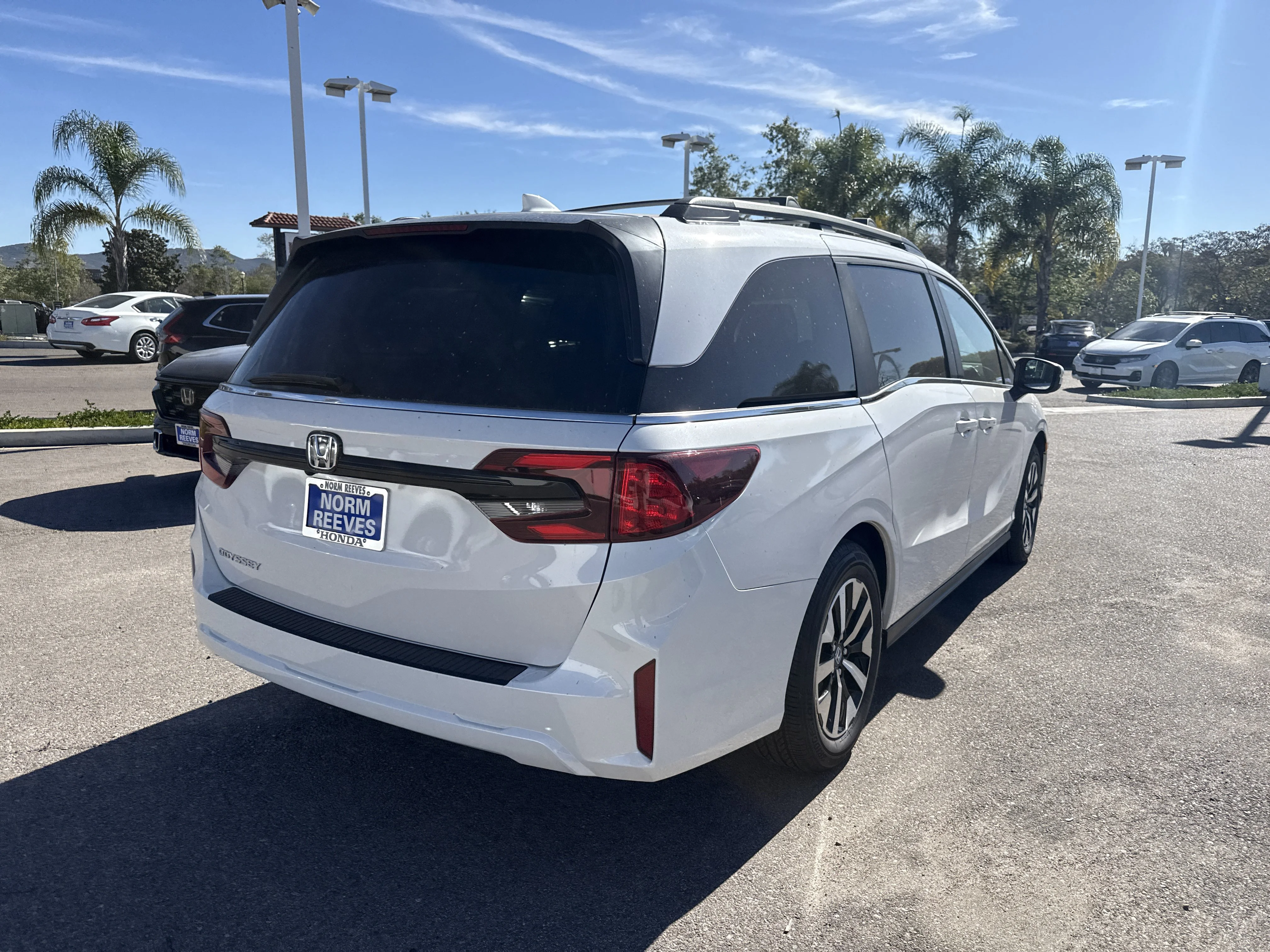 2026 Honda Odyssey EX-L - Photo 6