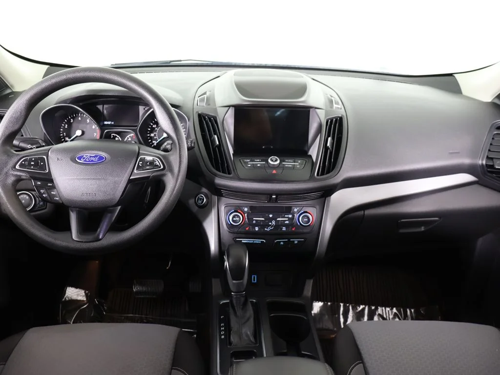 Used 2019 Green Ford SE image 32