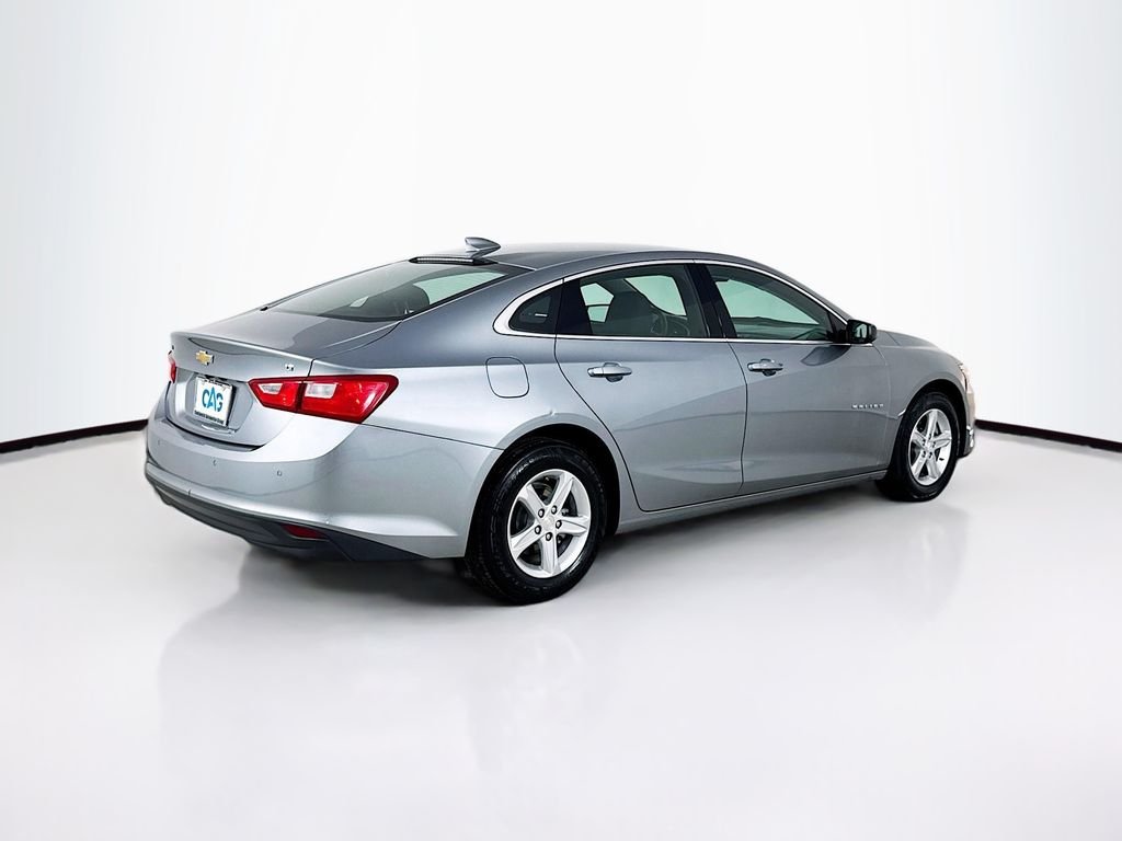 Used 2024 Sterling Gray Metallic Chevrolet LT image 7