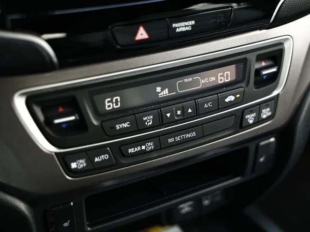 2023 Honda Passport EX-L - Photo 40