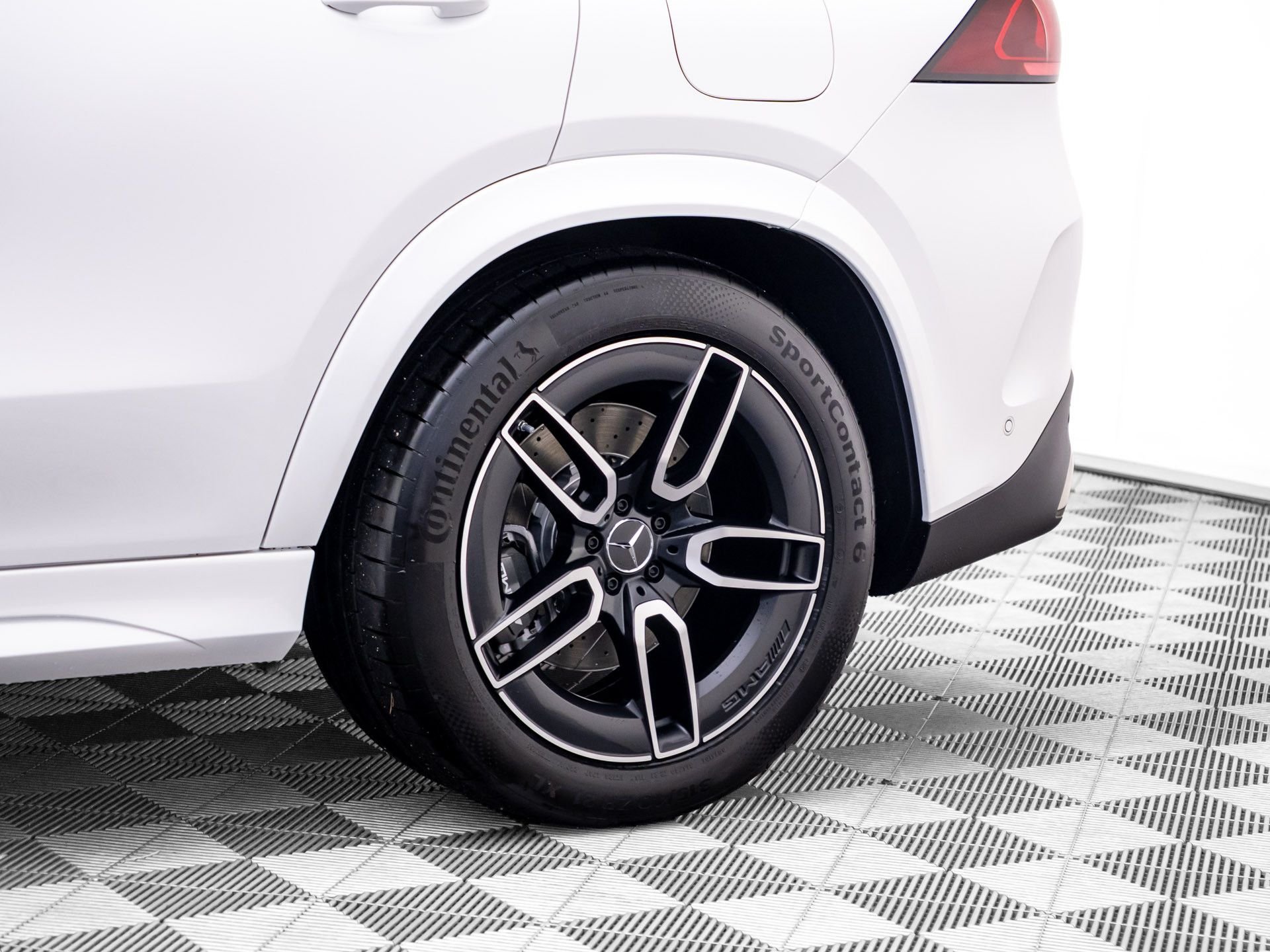 New 2027 White Mercedes-Benz  image 37