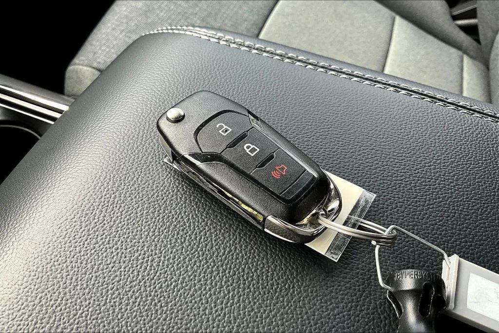 New 2026 Silver Ford XLT image 35