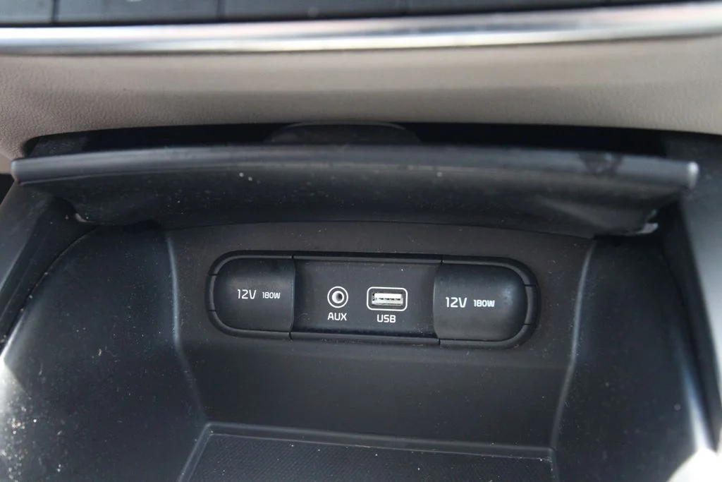 Used 2019 Blue Kia LX image 28