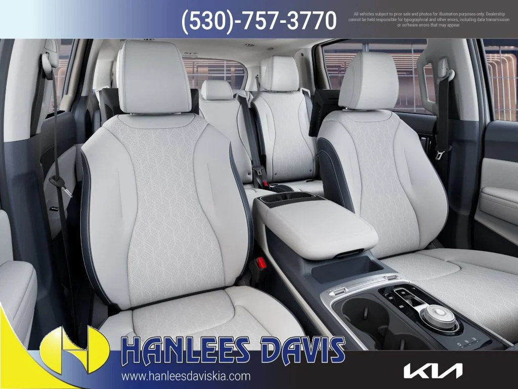 Used 2025 White Kia SX image 15