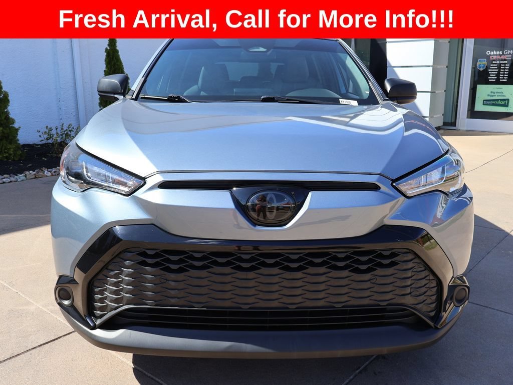 Used 2024 Toyota Corolla Cross S with VIN 7MUFBABG5RV032690 for sale in Kansas City
