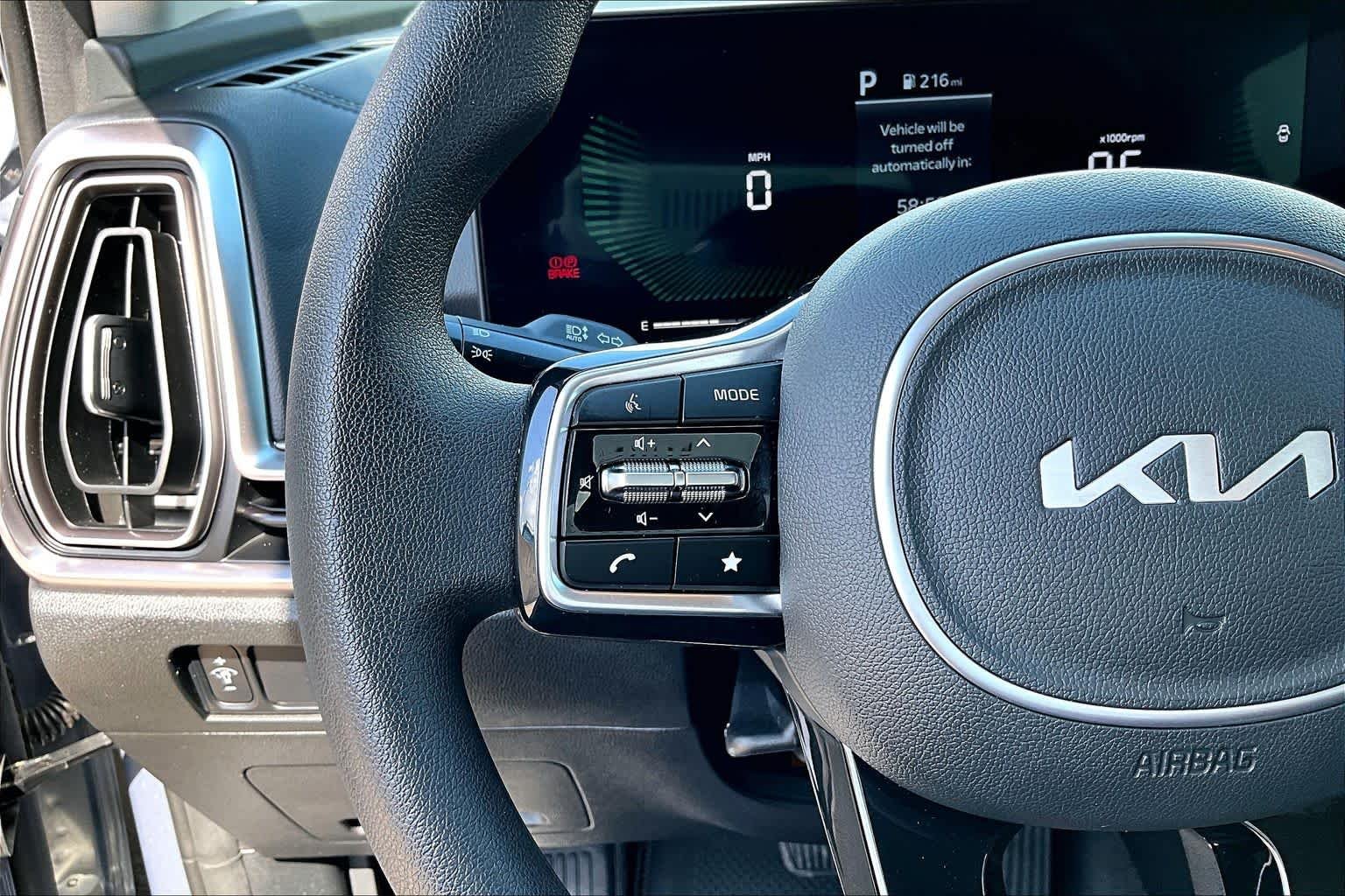 Used 2025 Everlasting Silver Kia LX image 27