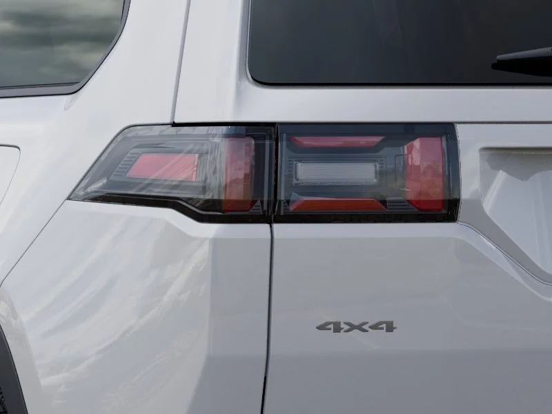 New 2026 Bright White Clear-Coat Exterior Paint Jeep Laredo image 35