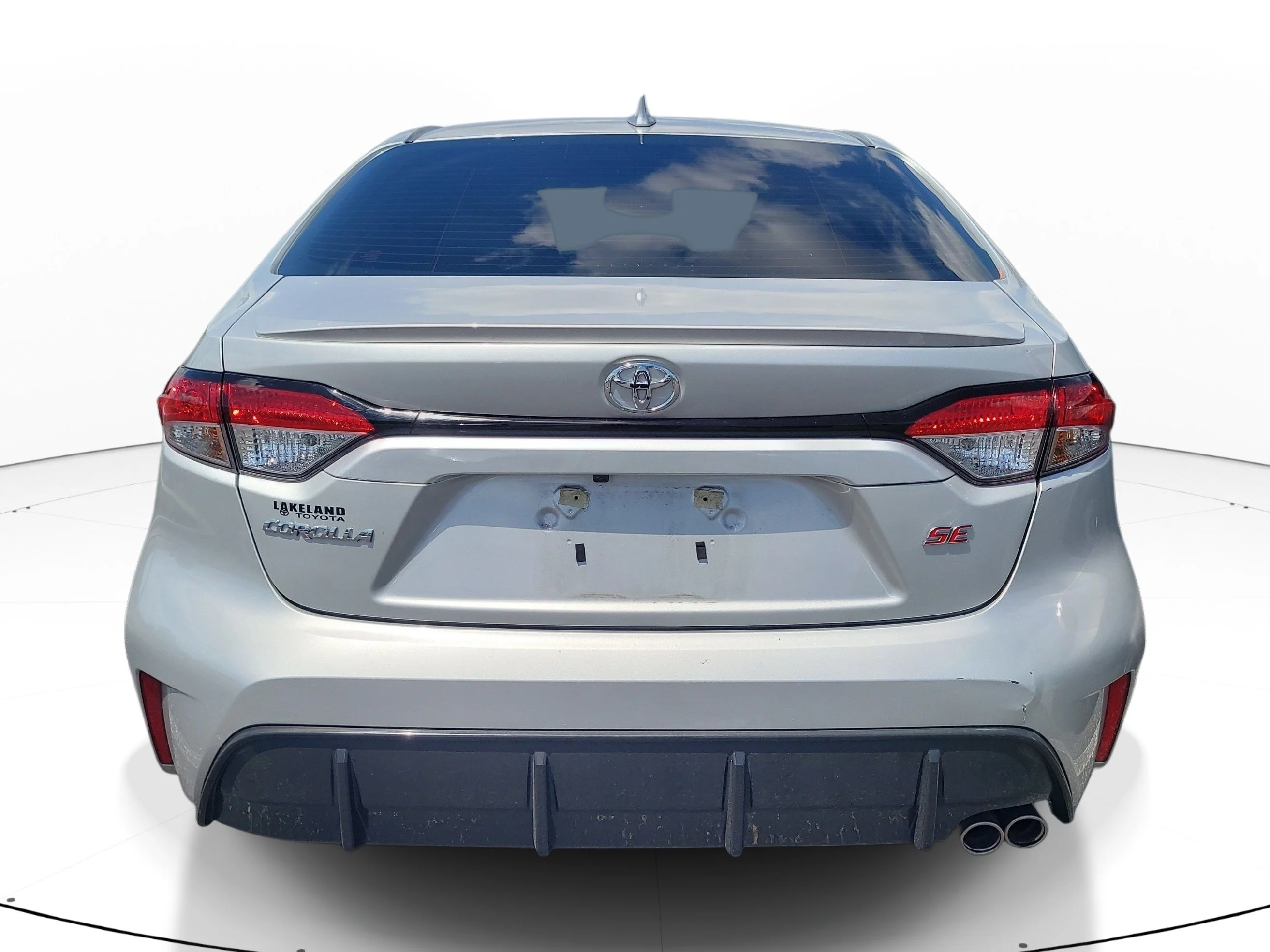 Used 2024 Classic Silver Metallic Toyota SE image 6