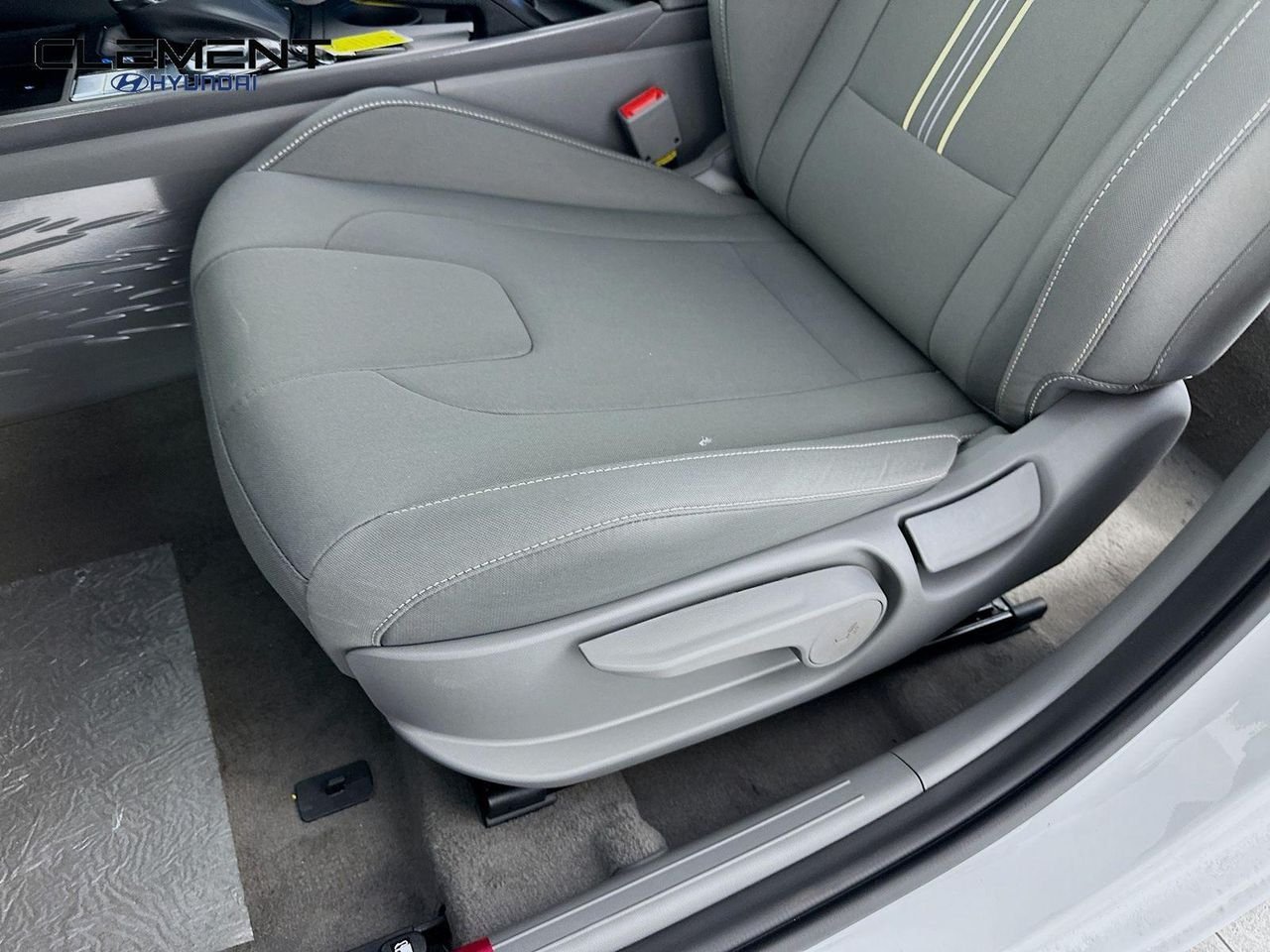 New 2026 White Hyundai SEL Sport image 23