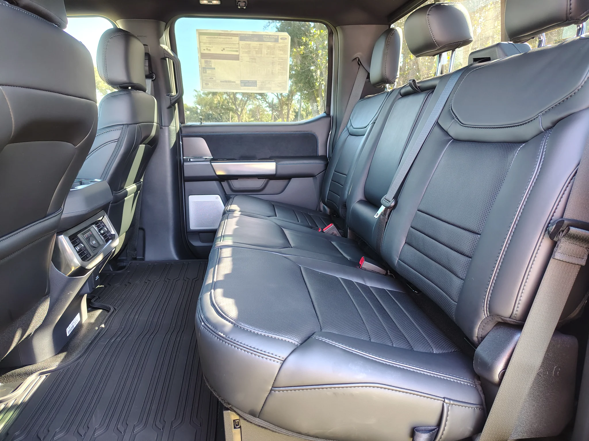 New 2027 Glacier Gray Metallic Tri-Coat Ford F-350® Platinum® image 13