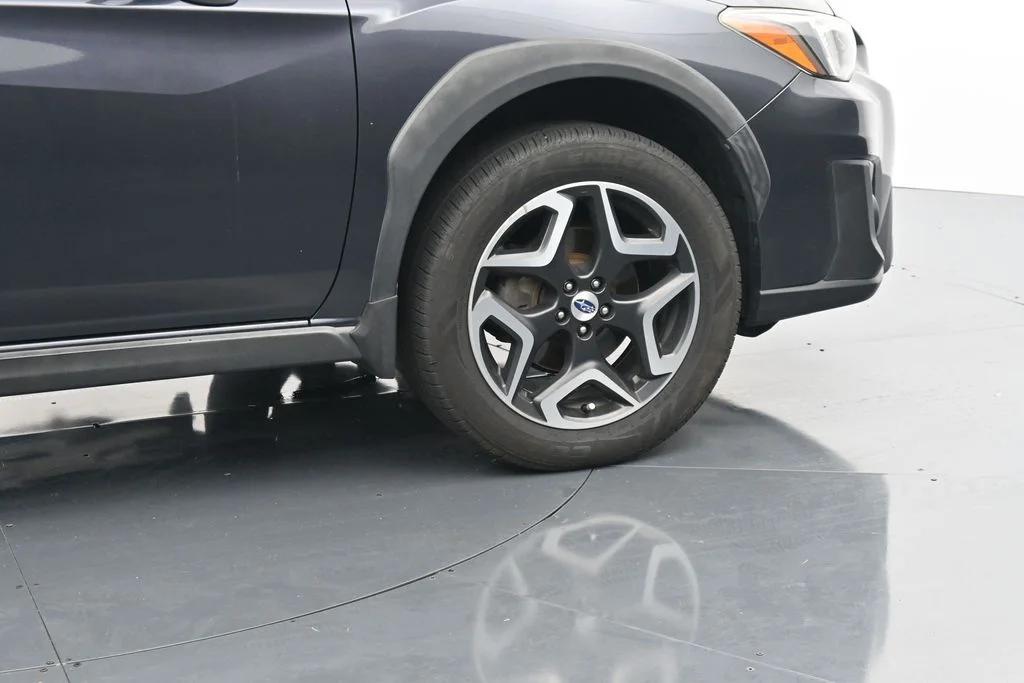 Used 2018 Gray Subaru 2.0i Limited image 11