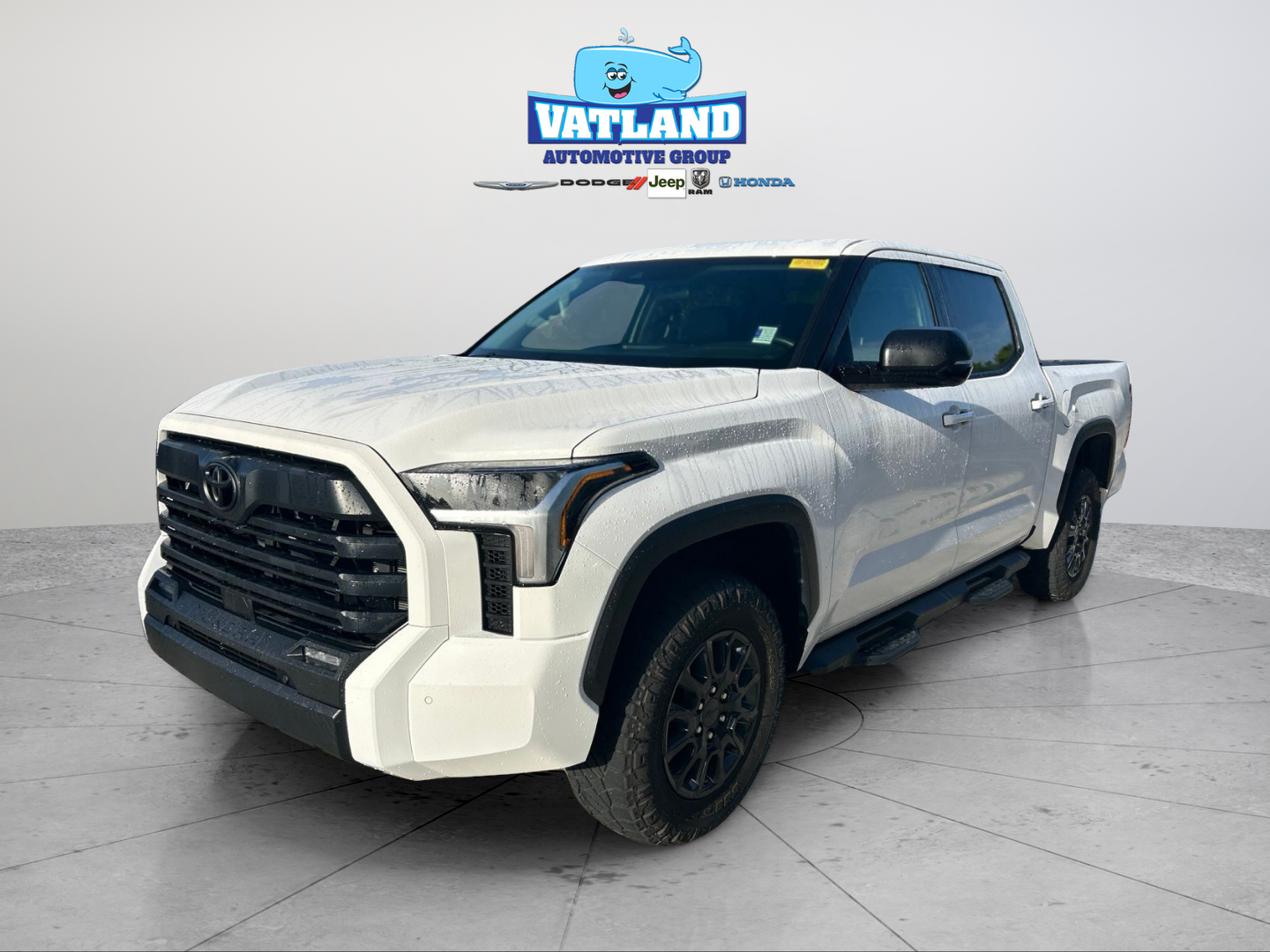 Used 2024 White Toyota SR5 image 1