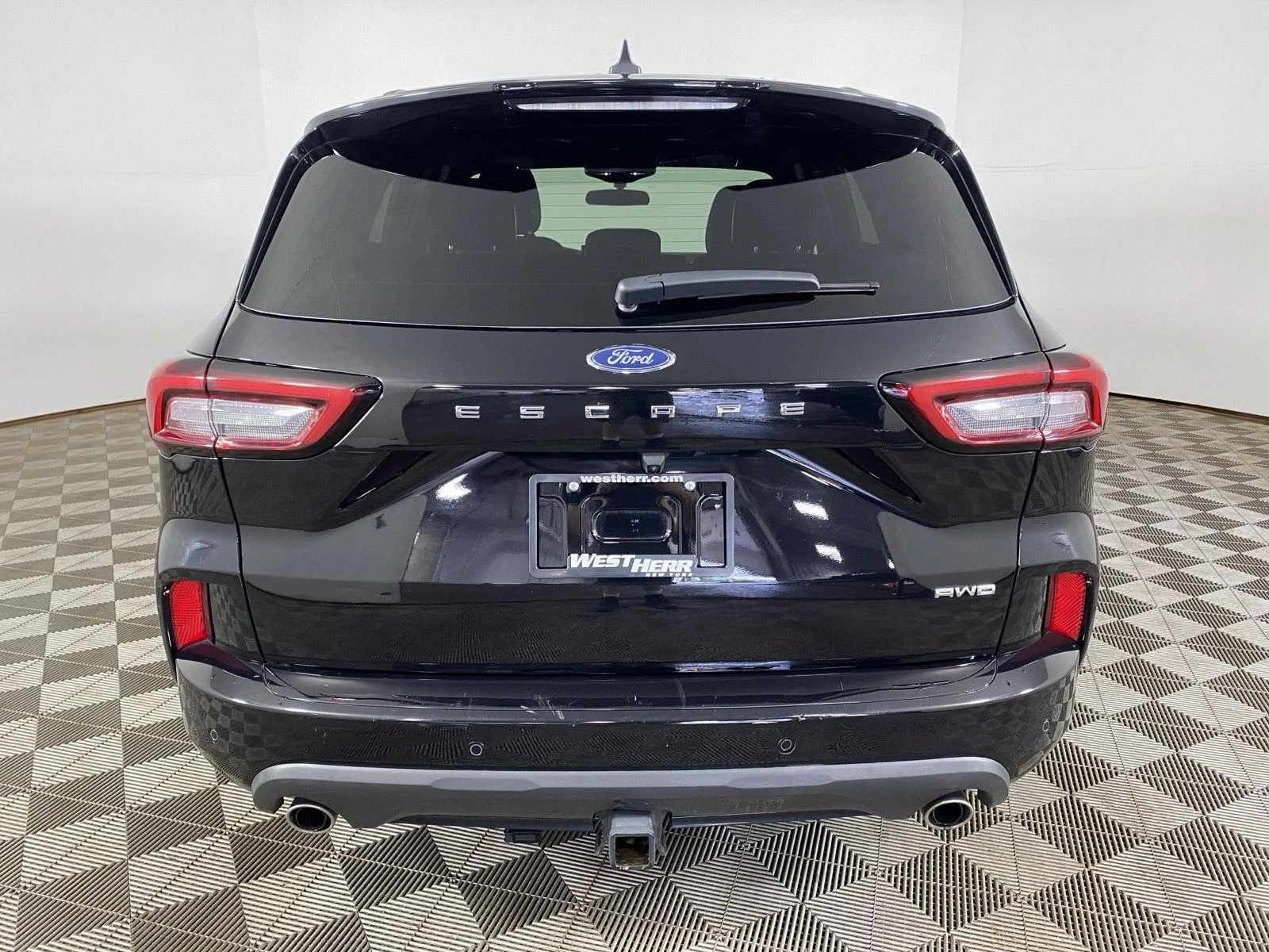 Used 2024 Agate Black Ford ST-Line Select image 6