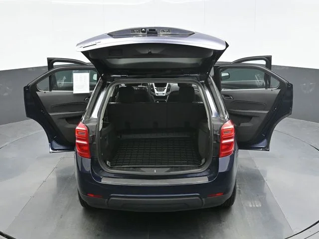 Used 2017 Blue Chevrolet LS image 27