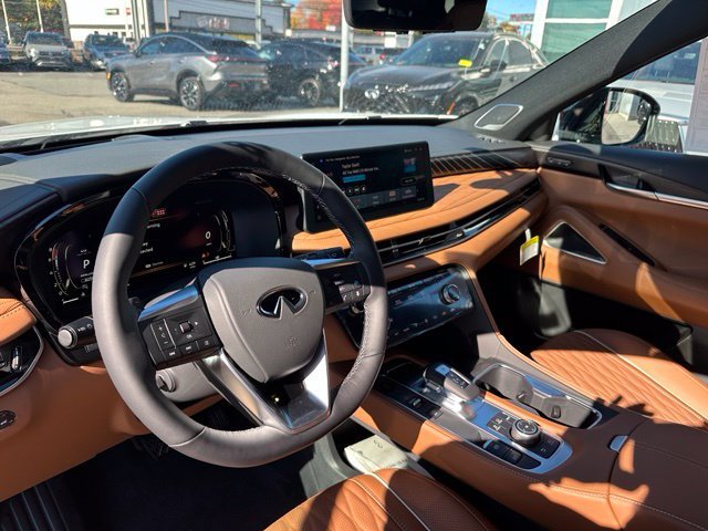New 2027 White / Black INFINITI Autograph AWD image 11