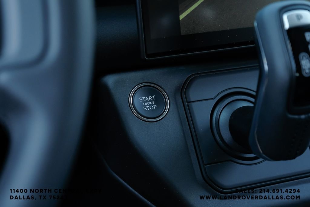 New 2026 Fuji White Land Rover X-Dynamic SE image 20