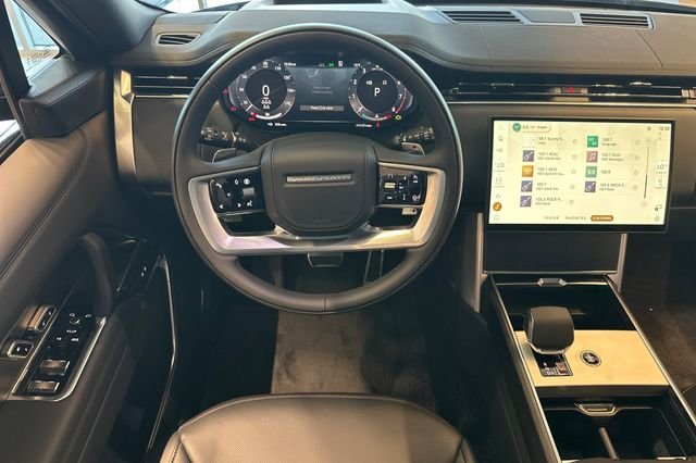 New 2026 Santorini Black Land Rover SE image 13