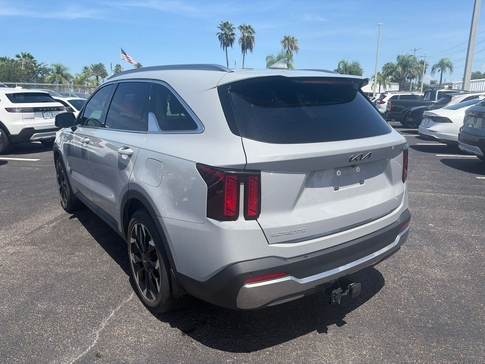 Used 2024 Gray Kia EX image 5