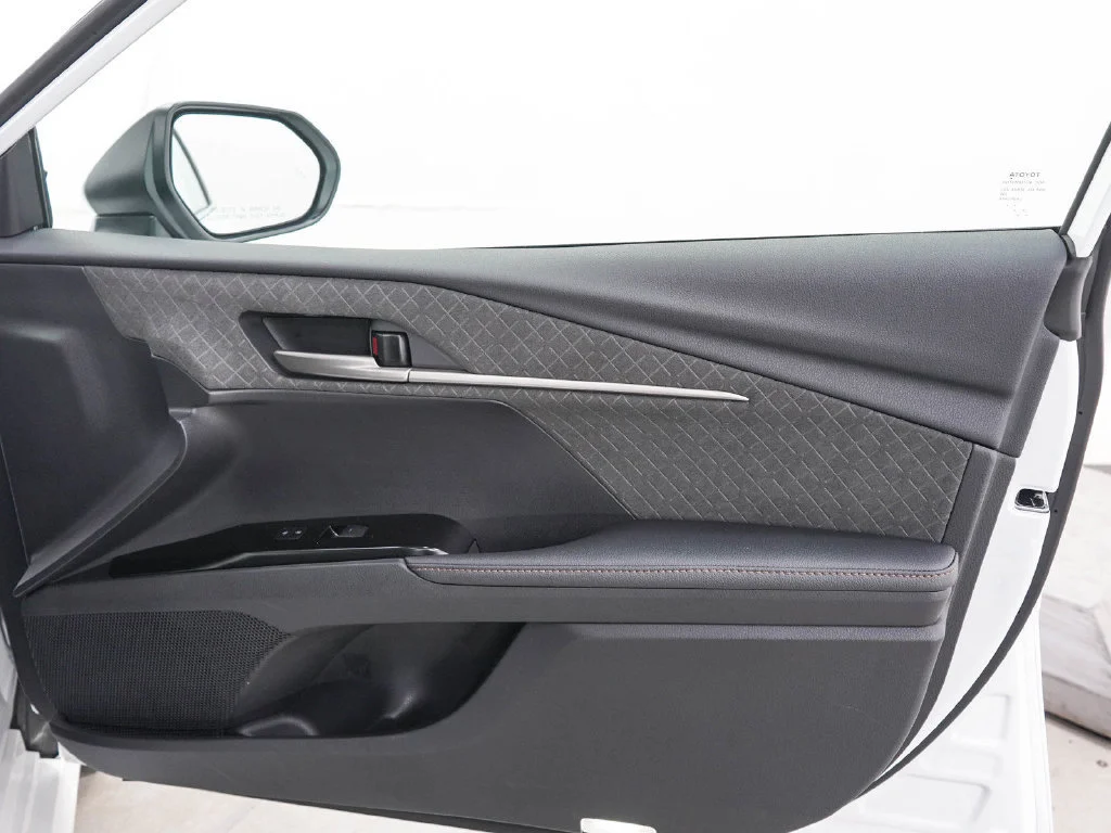 Used 2026  Toyota LE image 9