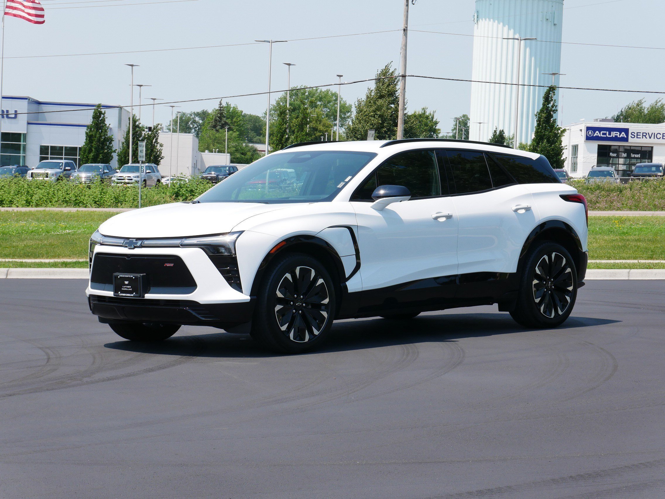 Used 2024 Chevrolet Blazer EV RS with VIN 3GNKDCRJ8RS260041 for sale in Vadnais Heights, MN