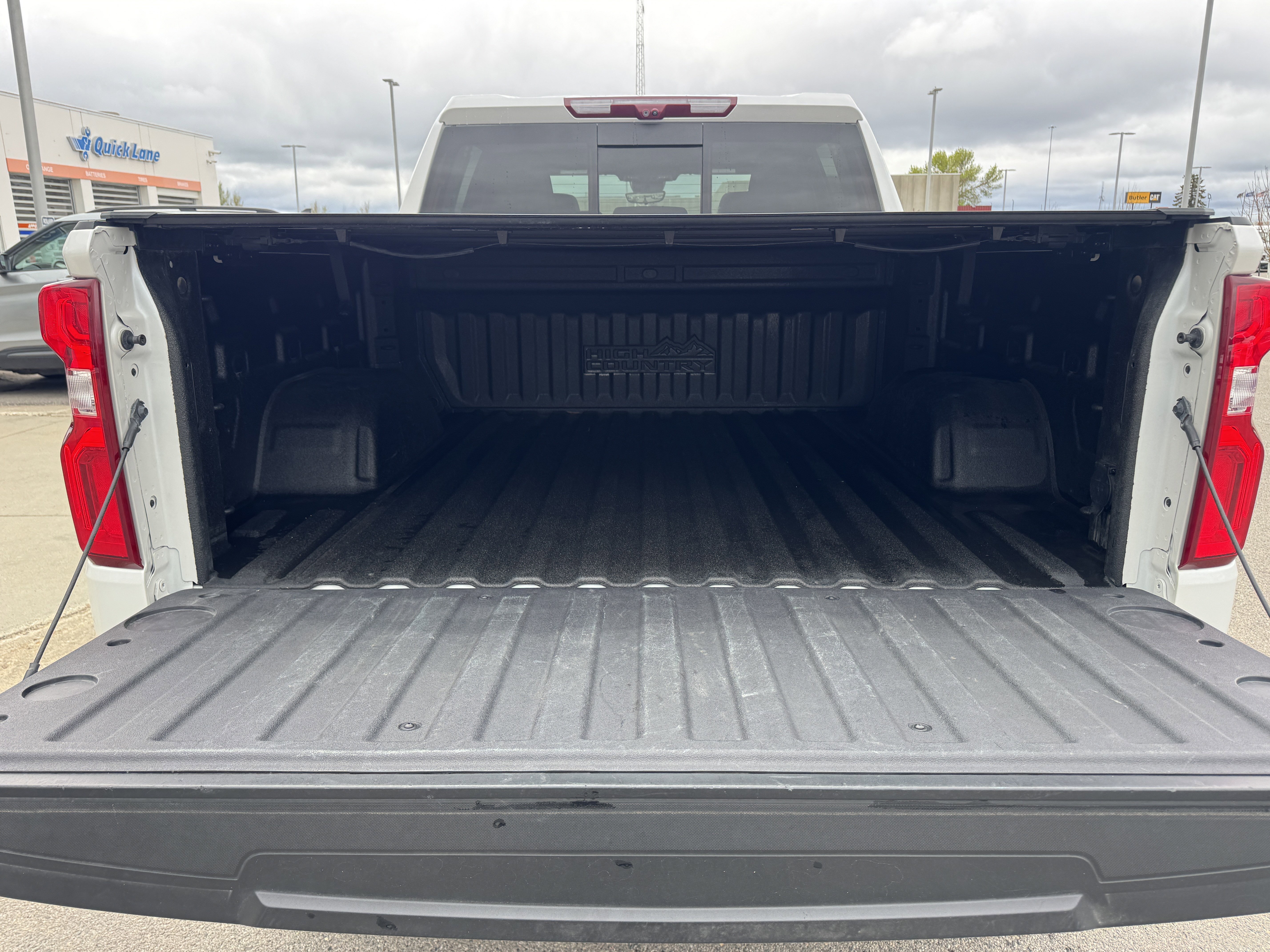 Used 2024 Iridescent Pearl Tricoat Chevrolet High Country image 23