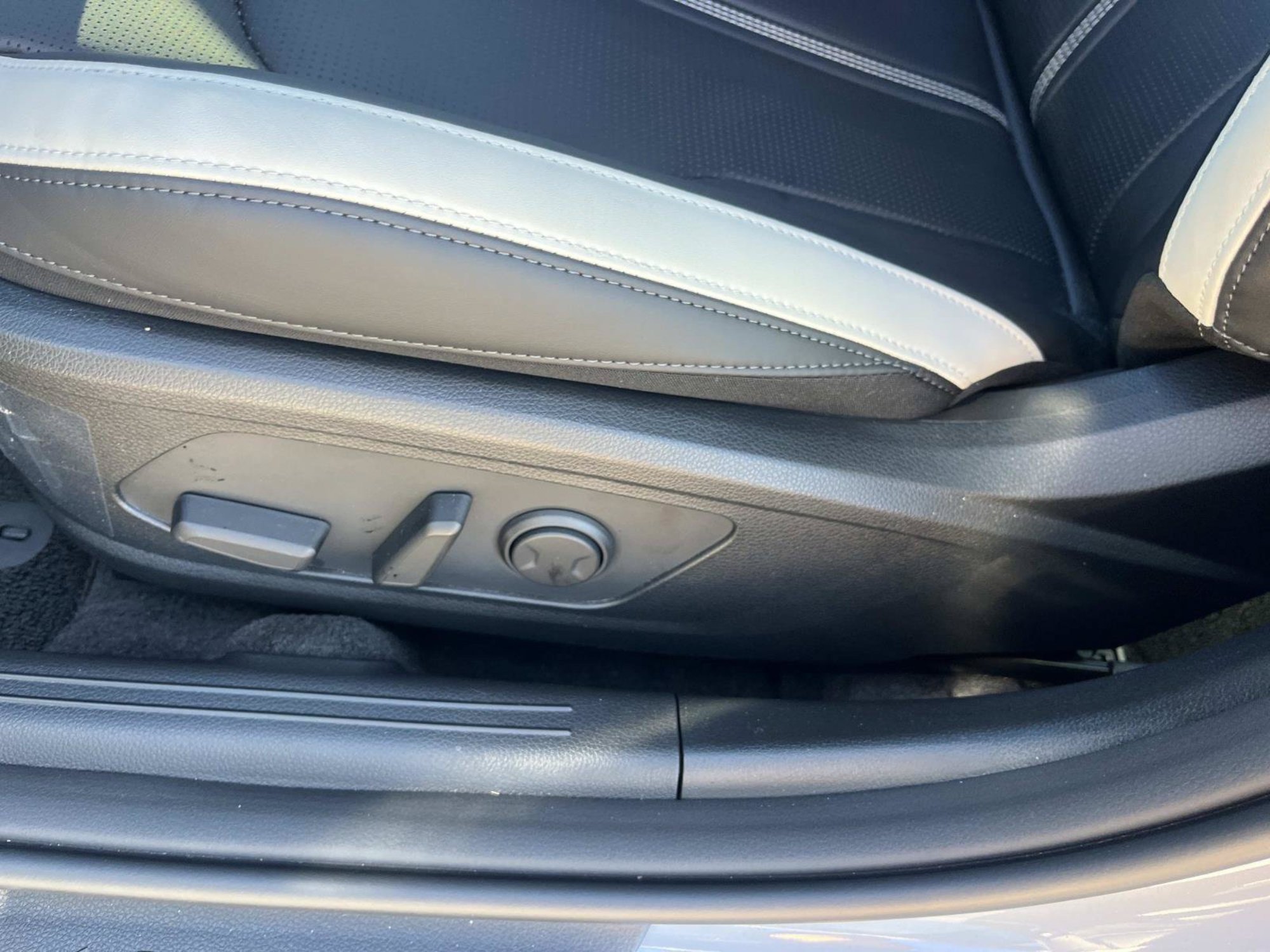 New 2026 Wolf Gray Kia GT-Line image 19