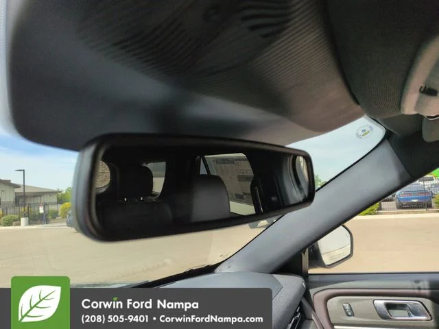 New 2026 Carbonized Gray Metallic Ford Platinum image 21