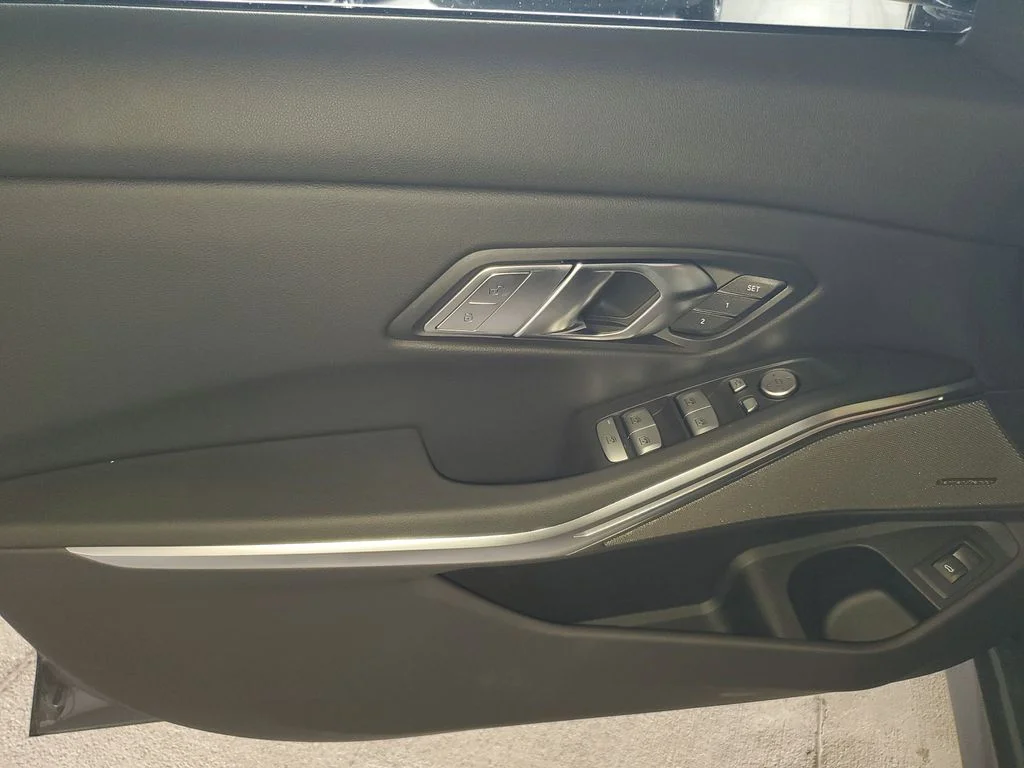 New 2026 Dravit Grey Metallic BMW M340i image 14