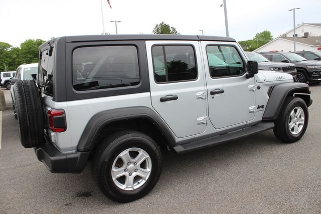 Used 2023 Silver Jeep Sport S image 26