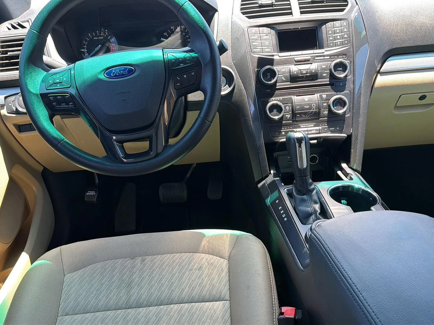 Used 2016 SV Ford Base image 7