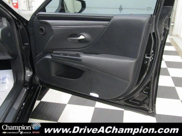 Used 2021 Black Lexus 350 image 34