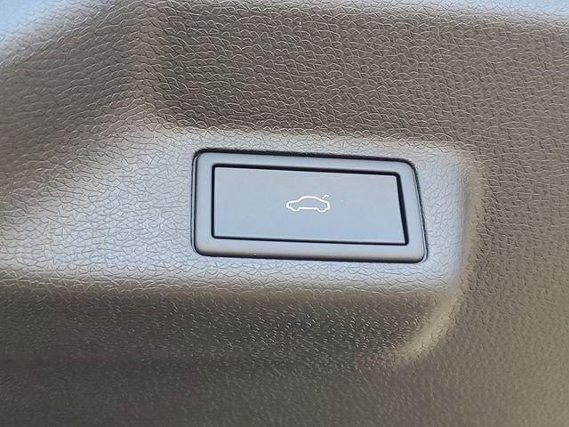 2025 Volkswagen ID. Buzz PRO S - Photo 11